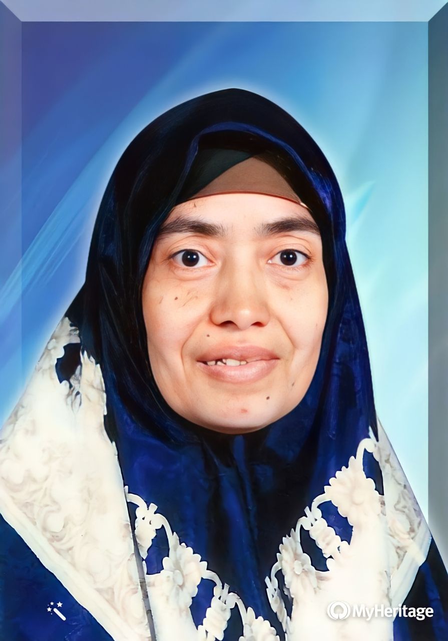 الحاجه نوال مجاهد محمد