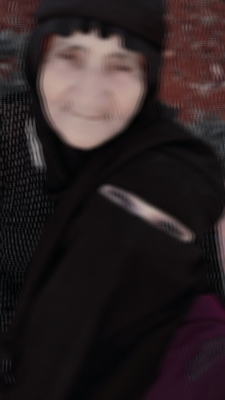 عني وعن امي وعن جدتي