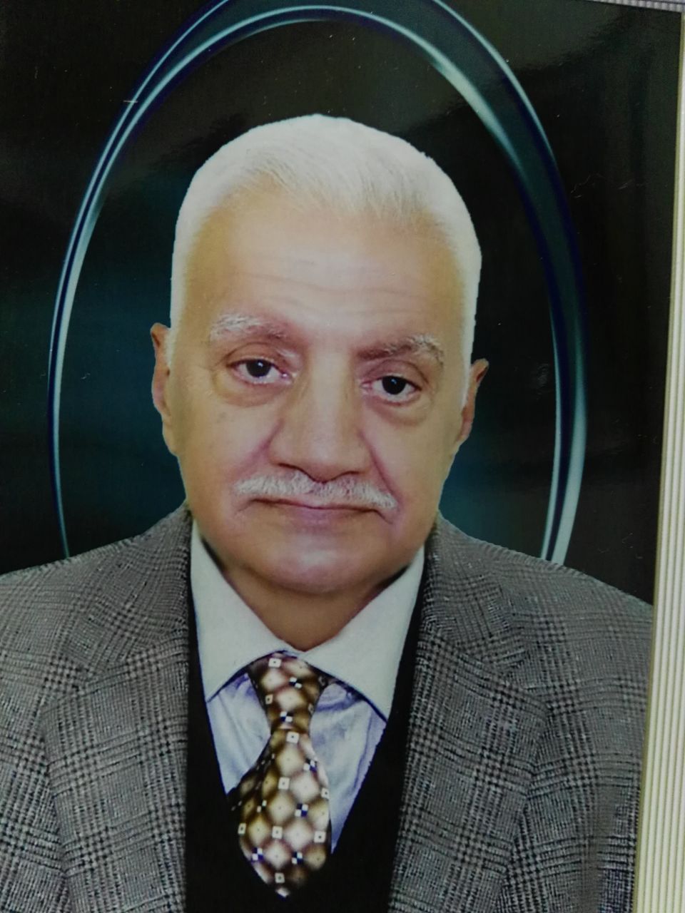 والدي طارق خالد حسن